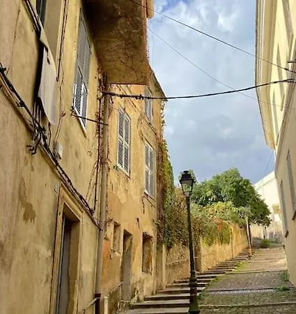Duplex Quartier Citadelle Bastia (Corsica)